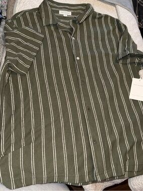 Free Assembly Camp Shirt Mens XL Green Stripe Short Sleeve Button Up